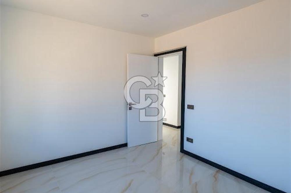 AKYARLAR’DA TAM MÜSTAKİL 3+1 DENİZ MANZARALI HAVUZLU VİLLA 