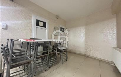 Demirköprü Ana Cadde Üzeri Köşe Konum Satılık Dükkan