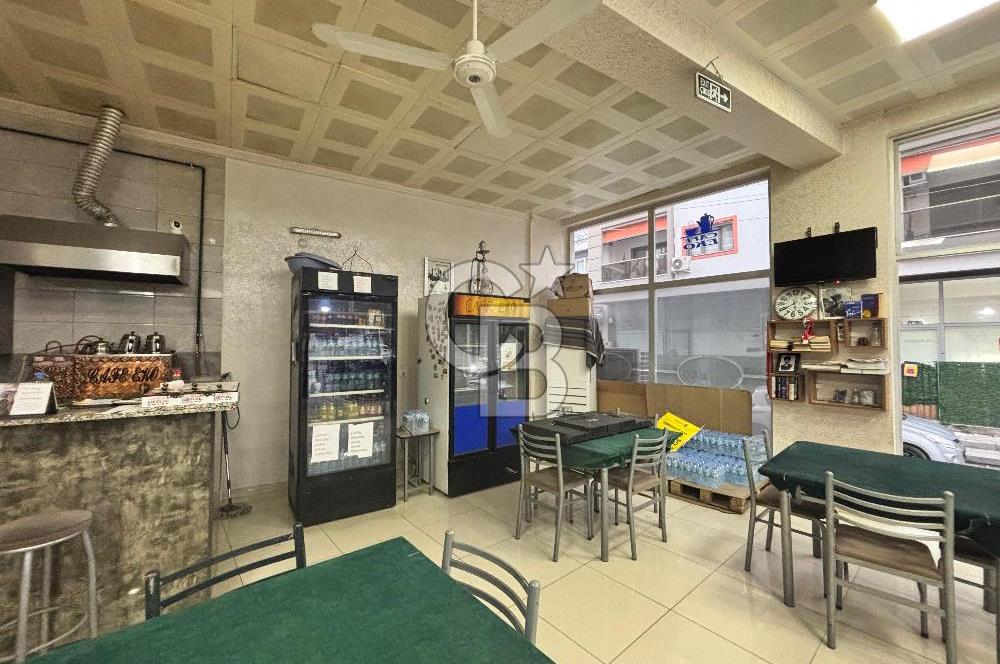 Demirköprü Ana Cadde Üzeri Köşe Konum Satılık Dükkan