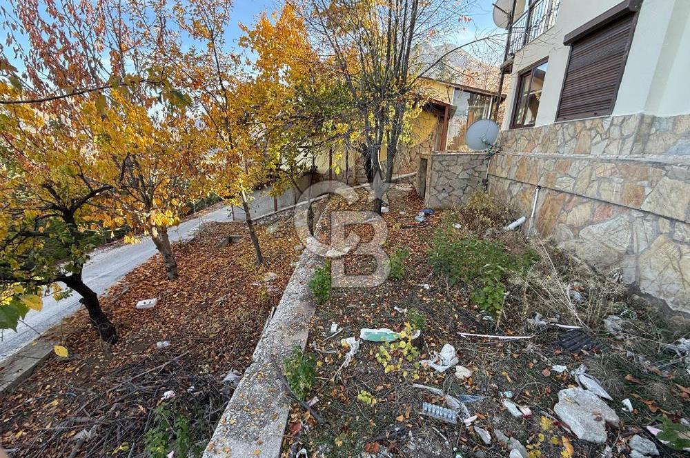 SAKLIKENT'TE DOĞA VE ŞEHİR MANZARALI EŞYALI 3+1 VİLLA