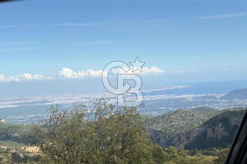 SAKLIKENT'TE DOĞA VE ŞEHİR MANZARALI EŞYALI 3+1 VİLLA