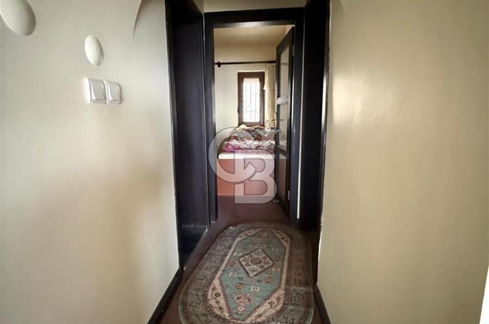 SAKLIKENT'TE DOĞA VE ŞEHİR MANZARALI EŞYALI 3+1 VİLLA