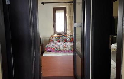 SAKLIKENT'TE DOĞA VE ŞEHİR MANZARALI EŞYALI 3+1 VİLLA