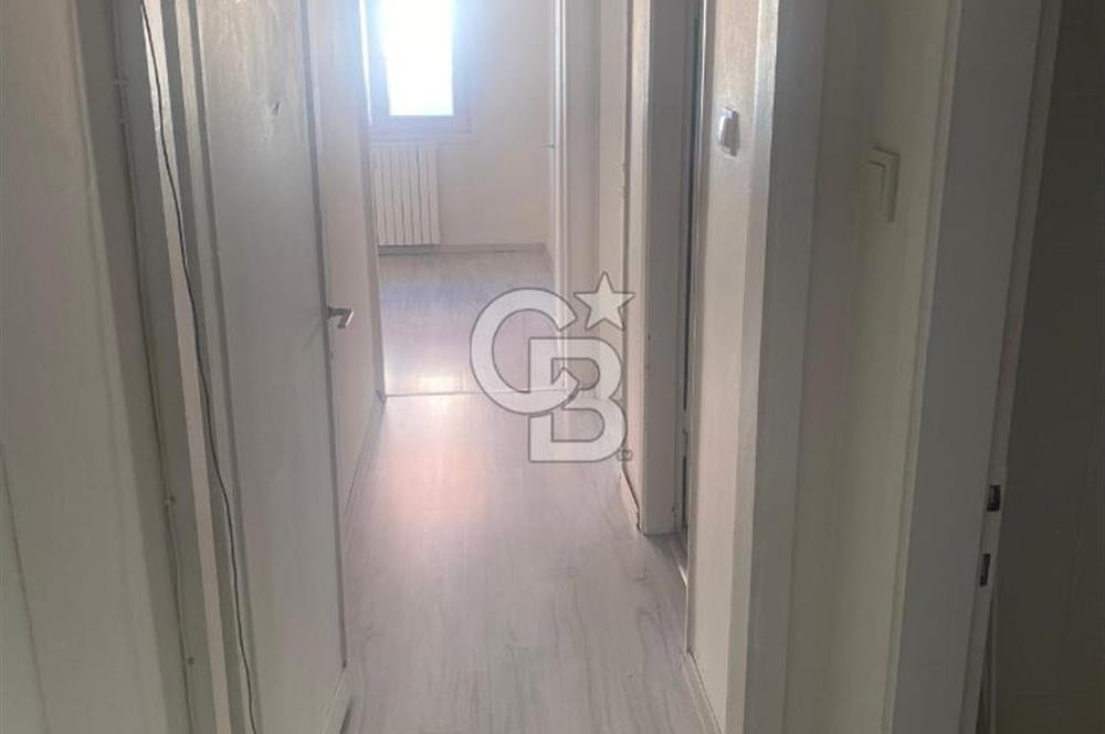 Üsküdar Acıbadem Mahallesi, Şehit Fethi Sokak'da Geniş 2+1