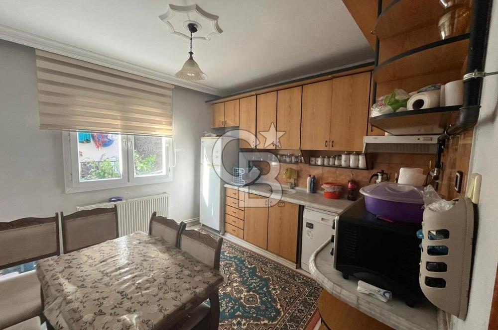 Bornova Zafer Mahallesi'nde 2+1 Kiralık Daire