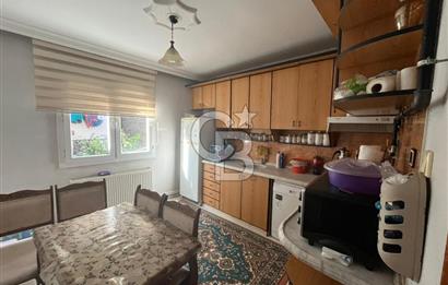 Bornova Zafer Mahallesi'nde 2+1 Kiralık Daire