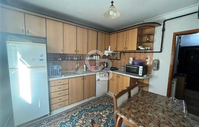 Bornova Zafer Mahallesi'nde 2+1 Kiralık Daire