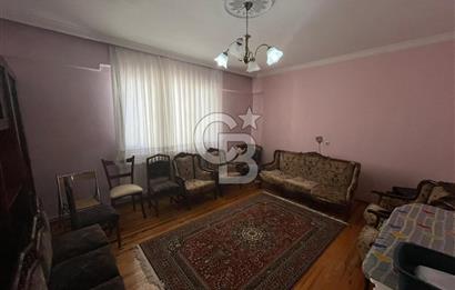 Bornova Zafer Mahallesi'nde 2+1 Kiralık Daire
