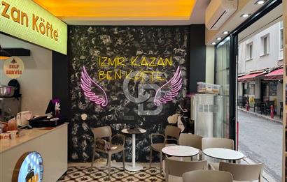 Güzelyalı Mithatpaşa Caddesinde Köşe Dükkan