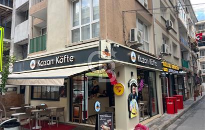 Güzelyalı Mithatpaşa Caddesinde Köşe Dükkan