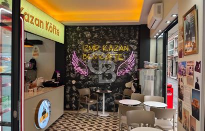 Güzelyalı Mithatpaşa Caddesinde Köşe Dükkan