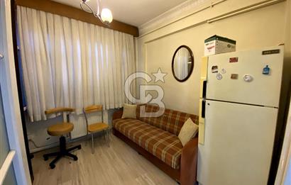 Millet Caddesinde İşyerine Uygun 3+1 Satılık Daire