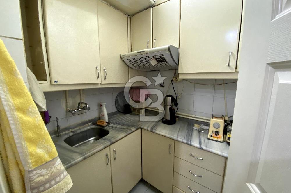 Millet Caddesinde İşyerine Uygun 3+1 Satılık Daire