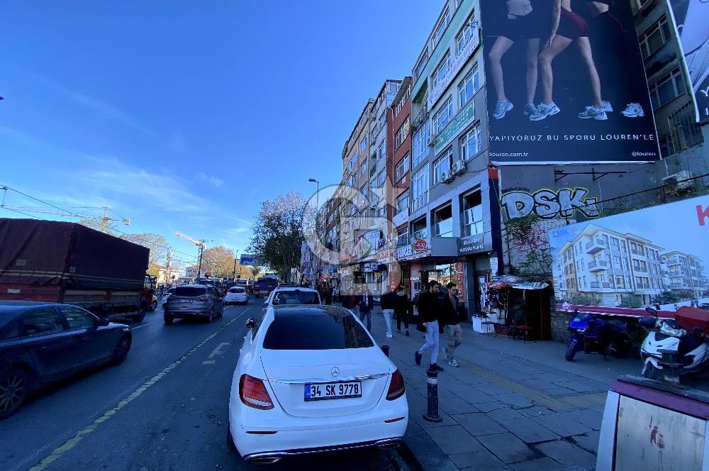 Millet Caddesinde İşyerine Uygun 3+1 Satılık Daire
