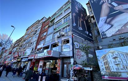 Millet Caddesinde İşyerine Uygun 3+1 Satılık Daire