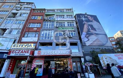 Millet Caddesinde İşyerine Uygun 3+1 Satılık Daire