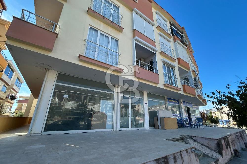Didim Altınkum Köşe Konumda Birleştirilebilir 3 Adet Dükkan