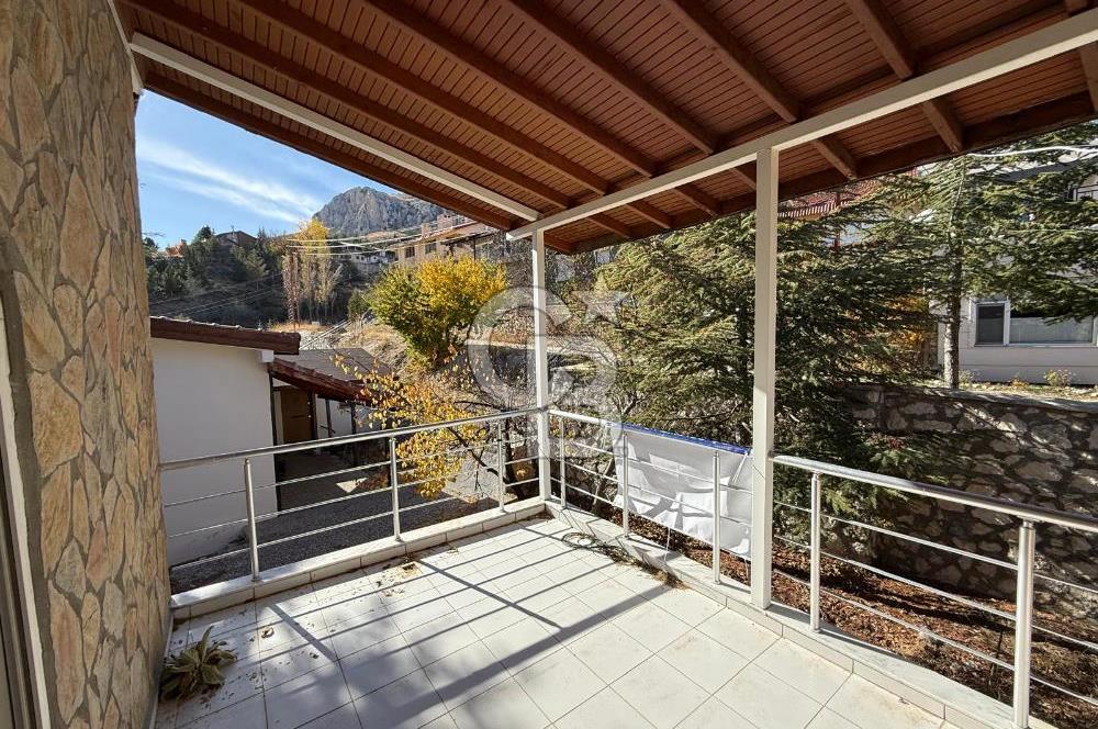 1283611038 ÇOK ACİL SATILIK ANTALYA SAKLIKENT'TE GENİŞ BAHÇELİ VİLLA