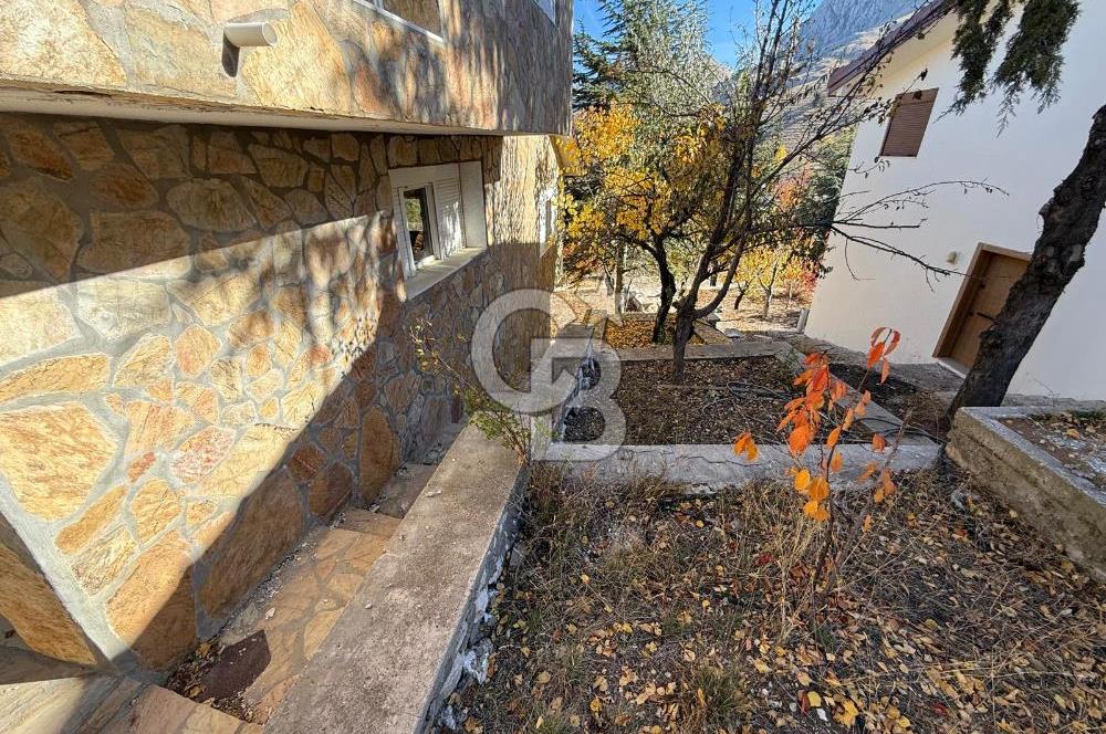 1283611038 ÇOK ACİL SATILIK ANTALYA SAKLIKENT'TE GENİŞ BAHÇELİ VİLLA