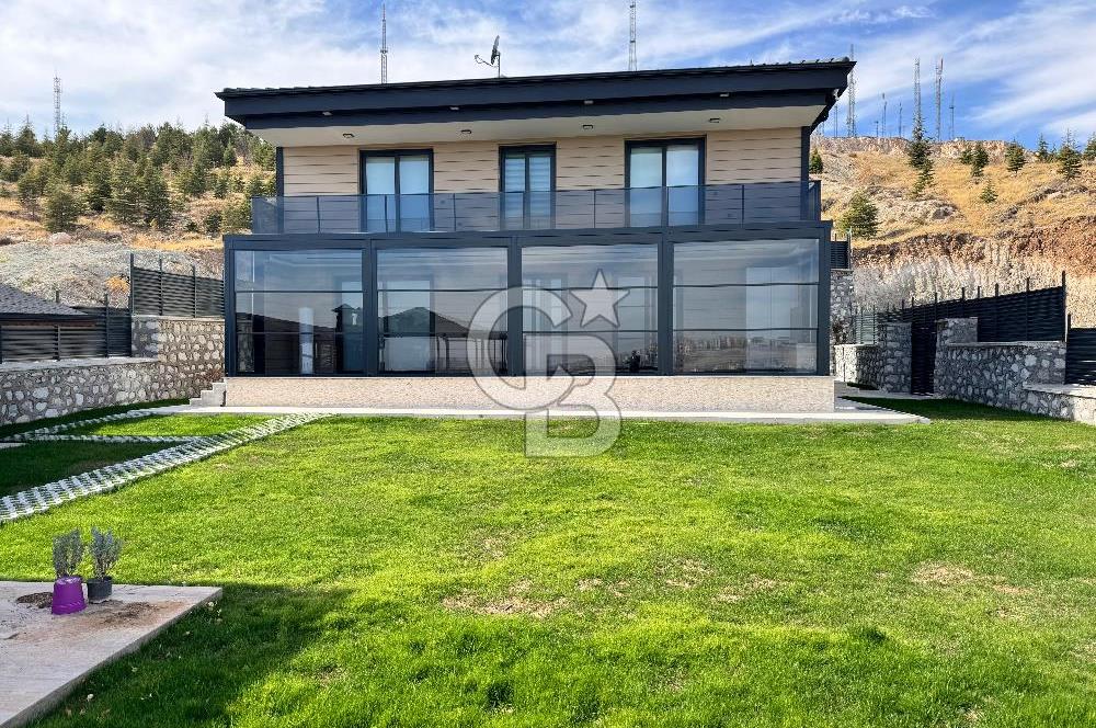 CB SAFİR'den PANORAMİK GÖL MANZARALI SATILIK PREMİUM VİLLA