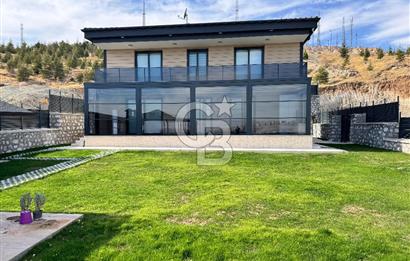 CB SAFİR'den PANORAMİK GÖL MANZARALI SATILIK PREMİUM VİLLA