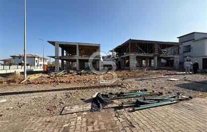 COLDWELL BANKER'dn YAKINCA da PROJE'den SATILIK PREMİUM VİLLALAR