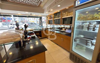 Saltak Caddesi Işıklarında Güzel Konumda Satılık Dükkan