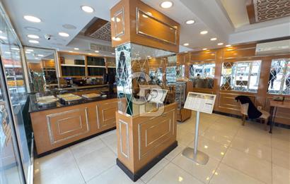 Saltak Caddesi Işıklarında Güzel Konumda Satılık Dükkan