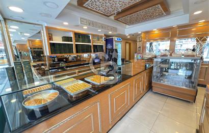 Saltak Caddesi Işıklarında Güzel Konumda Satılık Dükkan