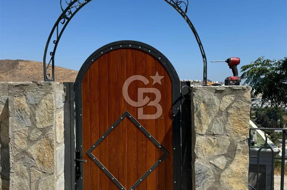 Bodrum Akyarlar'da Satılık Deniz manzalı Müstakil Havuzlu villa