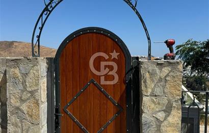 Bodrum Akyarlar'da Satılık Deniz manzalı Müstakil Havuzlu villa