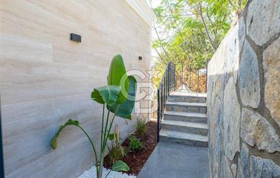 Bodrum Akyarlar'da Satılık Deniz manzalı Müstakil Havuzlu villa