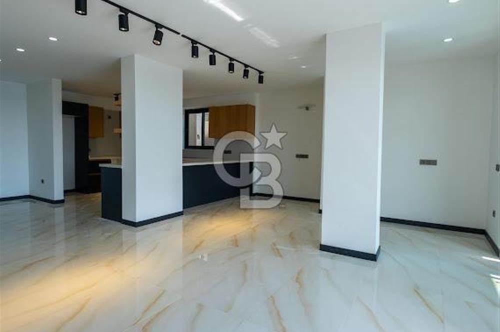 Bodrum Akyarlar'da Satılık Deniz manzalı Müstakil Havuzlu villa