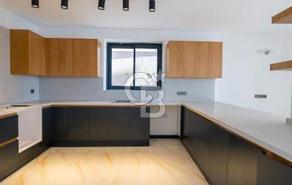 Bodrum Akyarlar'da Satılık Deniz manzalı Müstakil Havuzlu villa