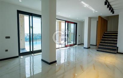 Bodrum Akyarlar'da Satılık Deniz manzalı Müstakil Havuzlu villa