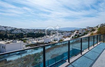 Bodrum Akyarlar'da Satılık Deniz manzalı Müstakil Havuzlu villa