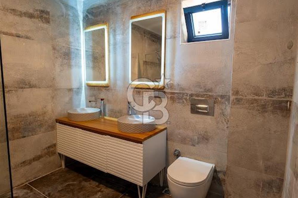 Bodrum Akyarlar'da Satılık Deniz manzalı Müstakil Havuzlu villa