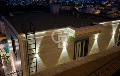 Bodrum Akyarlar'da Satılık Deniz manzalı Müstakil Havuzlu villa