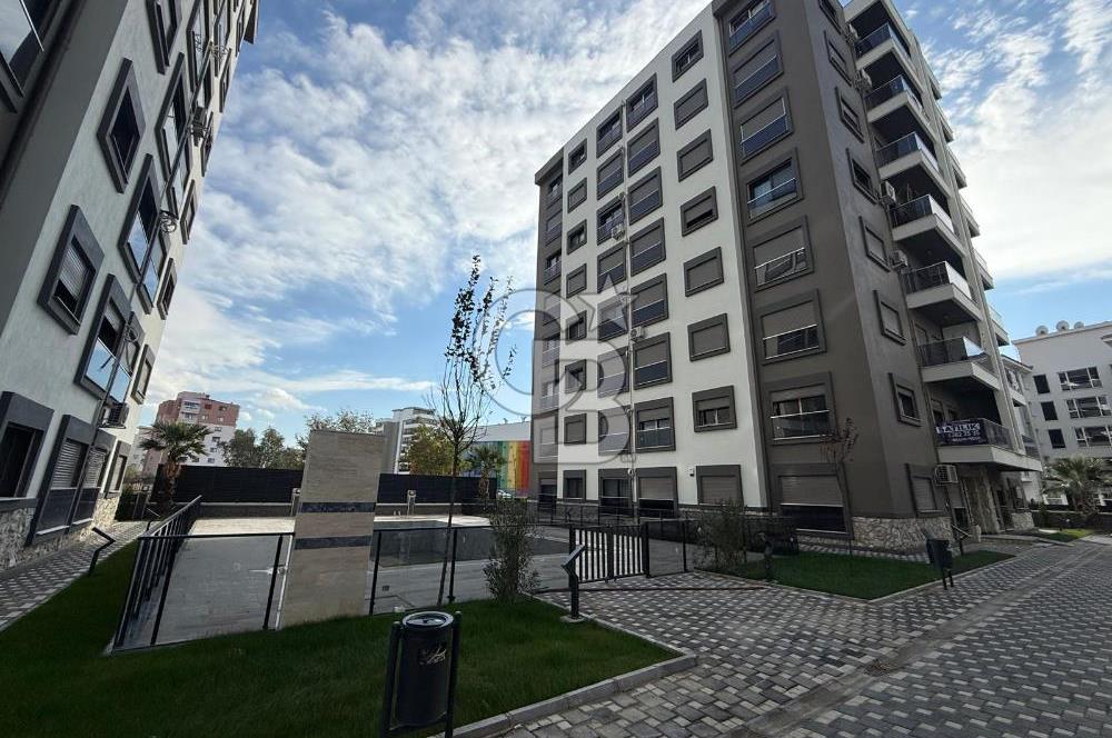 ÇİĞLİ ATAŞEHİR BEST SİTESİ'NDE HAVUZ CEPHELİ LÜKS SIFIR SATILIK 2+1 DAİRE