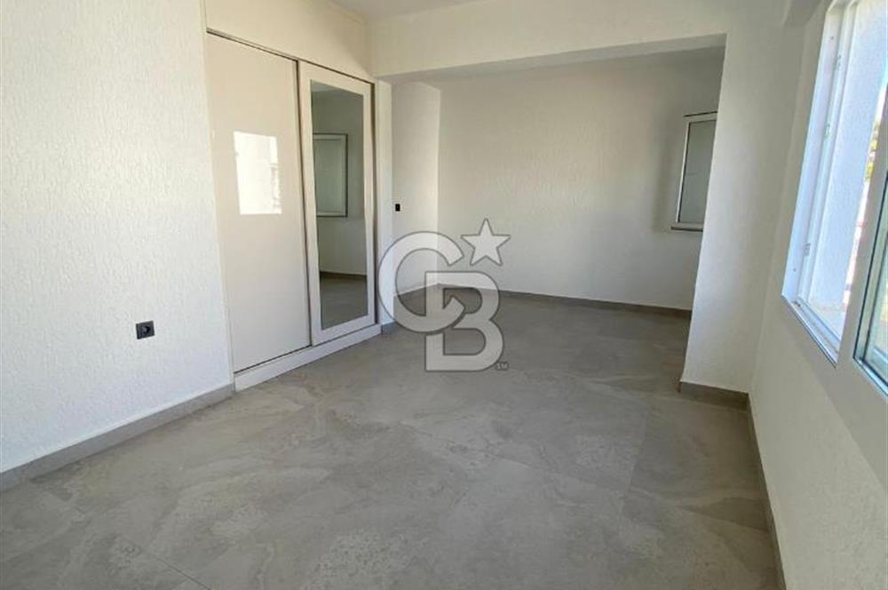 Gümüşlük Karakaya'da Özel Plajlı Satılık 2+1 Dubleks