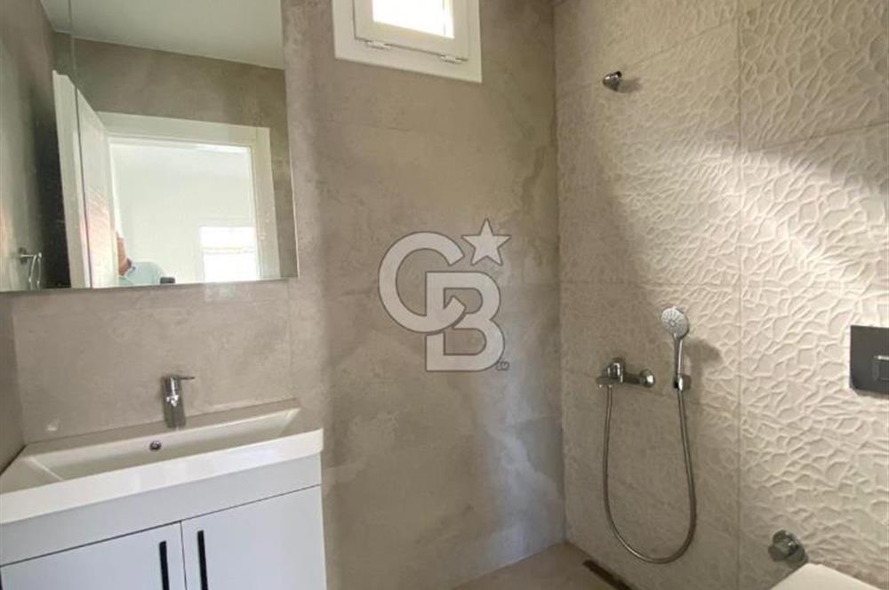 Gümüşlük Karakaya'da Özel Plajlı Satılık 2+1 Dubleks