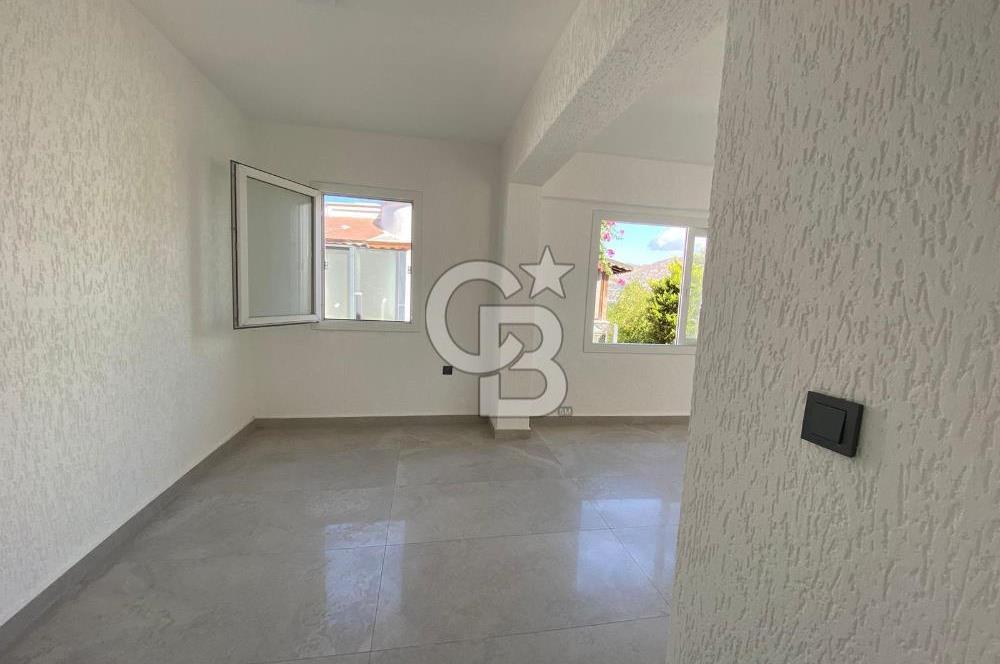 Gümüşlük Karakaya'da Özel Plajlı Satılık 2+1 Dubleks