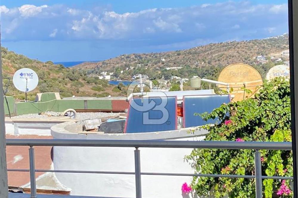 Gümüşlük Karakaya'da Özel Plajlı Satılık 2+1 Dubleks