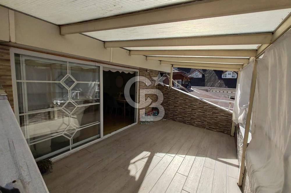 Halkalı'da Site içerisinde Ayrı girişli 2 daire (Dublex)