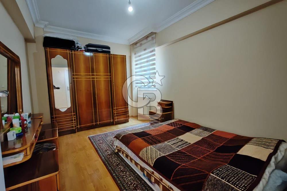 Halkalı'da Site içerisinde Ayrı girişli 2 daire (Dublex)