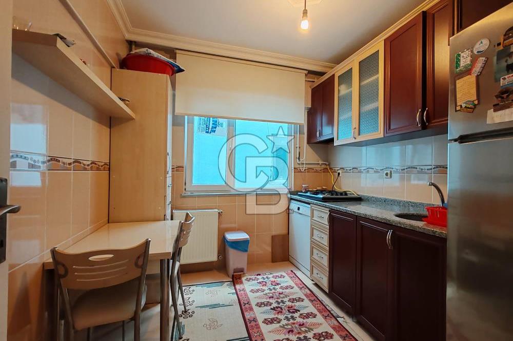 Halkalı'da Site içerisinde Ayrı girişli 2 daire (Dublex)