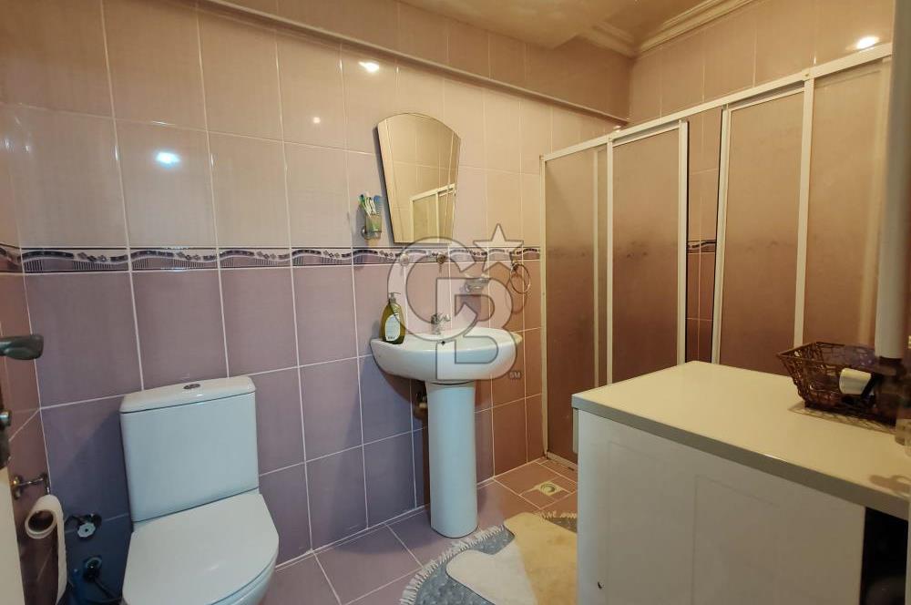 Halkalı'da Site içerisinde Ayrı girişli 2 daire (Dublex)