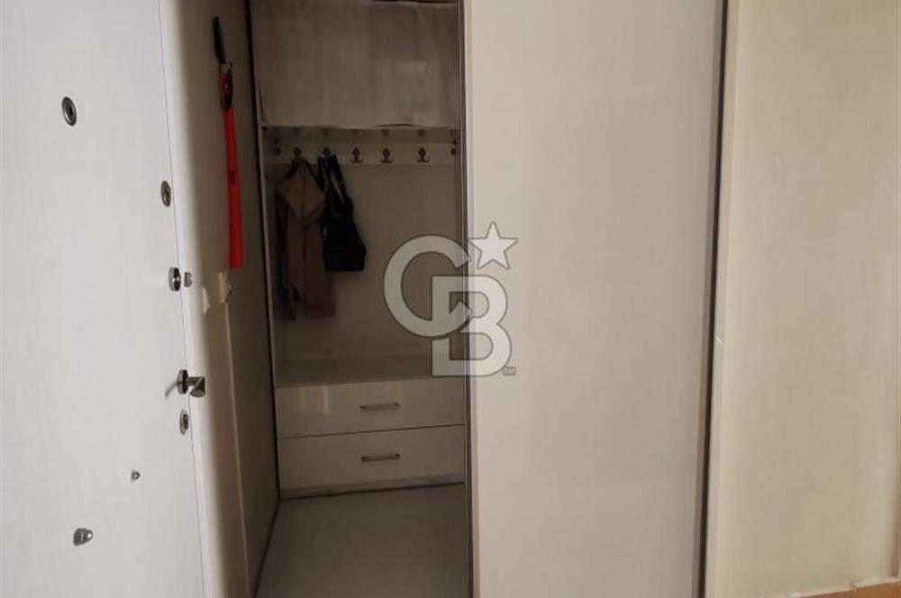 Halkalı'da Site içerisinde Ayrı girişli 2 daire (Dublex)