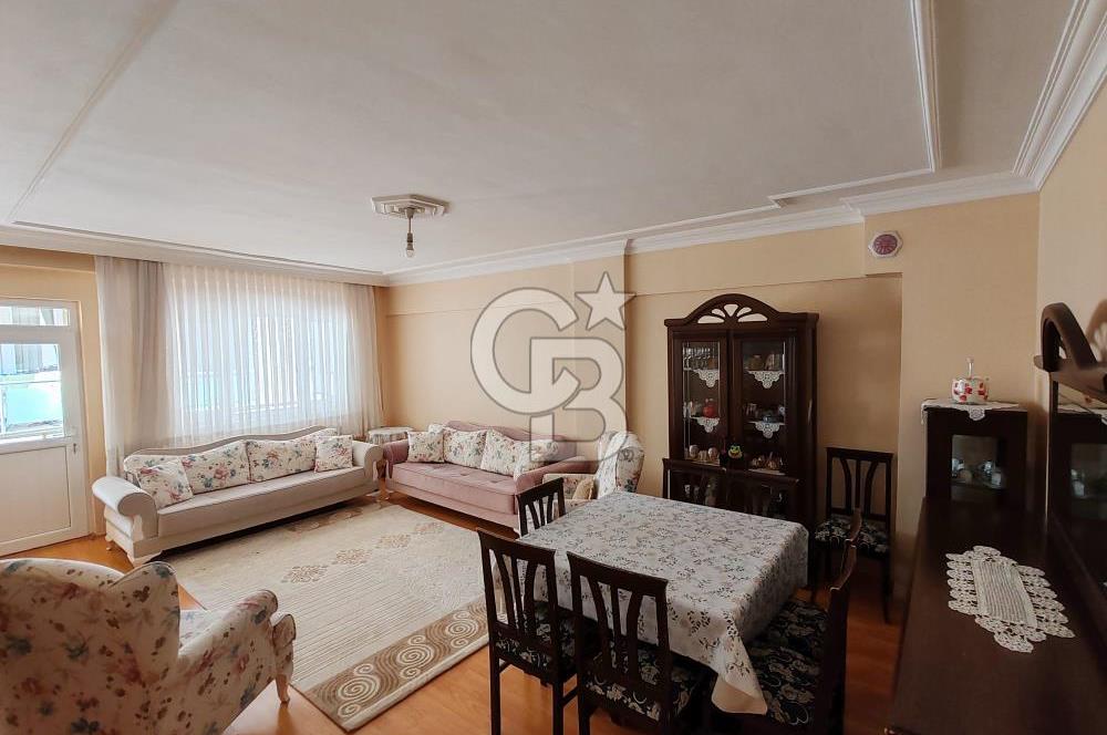 Halkalı'da Site içerisinde Ayrı girişli 2 daire (Dublex)