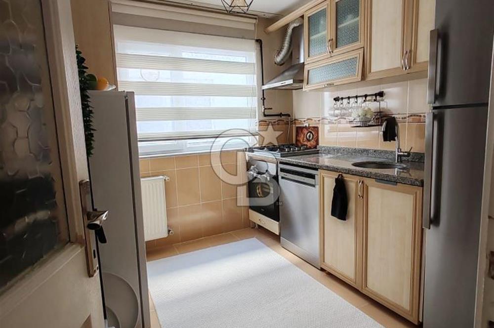 Halkalı'da Site içerisinde Ayrı girişli 2 daire (Dublex)